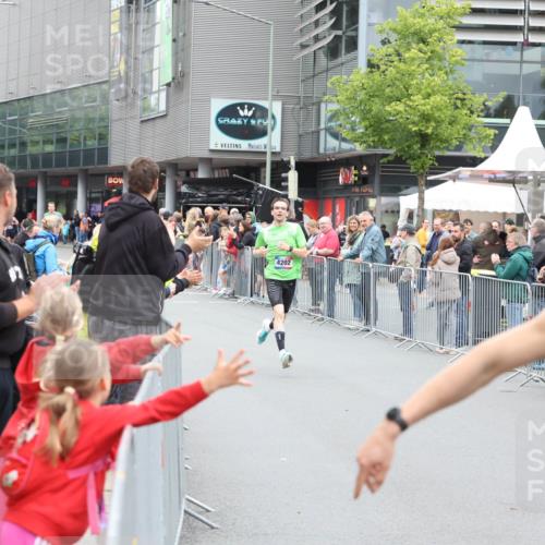 12.06.2026 - Holstenköstenlauf Andreas Tolksdorf http://msf.ph/oto/9744309 12.06.2026 17:50:15 Laufen 4202 meine-sportfotos.de