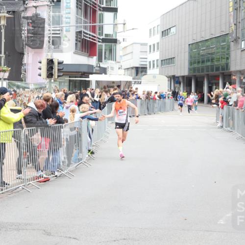 12.06.2026 - Holstenköstenlauf Andreas Tolksdorf http://msf.ph/oto/9744317 12.06.2026 17:50:44 Laufen 202, 000, 4897 meine-sportfotos.de