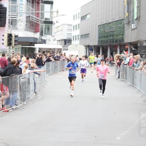 12.06.2026 - Holstenköstenlauf Andreas Tolksdorf http://msf.ph/oto/9744323 12.06.2026 17:50:52 Laufen 3928, 4811, 4322 meine-sportfotos.de