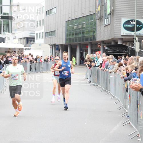 12.06.2026 - Holstenköstenlauf Andreas Tolksdorf http://msf.ph/oto/9744338 12.06.2026 17:51:04 Laufen 4733, 3291, 4714 meine-sportfotos.de