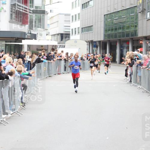 12.06.2026 - Holstenköstenlauf Andreas Tolksdorf http://msf.ph/oto/9744353 12.06.2026 17:51:33 Laufen 4887 meine-sportfotos.de