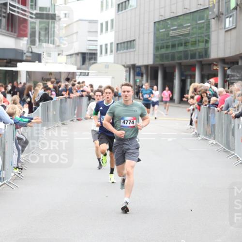 12.06.2026 - Holstenköstenlauf Andreas Tolksdorf http://msf.ph/oto/9744379 12.06.2026 17:51:49 Laufen 9, 36, 3, 4774 meine-sportfotos.de