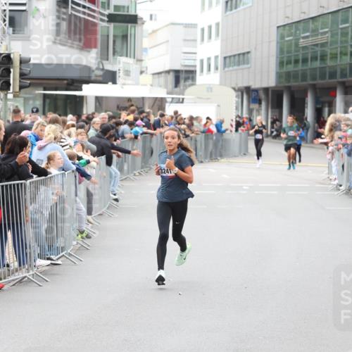 12.06.2026 - Holstenköstenlauf Andreas Tolksdorf http://msf.ph/oto/9744473 12.06.2026 17:53:58 Laufen 3241 meine-sportfotos.de