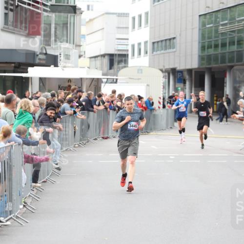 12.06.2026 - Holstenköstenlauf Andreas Tolksdorf http://msf.ph/oto/9744493 12.06.2026 17:54:23 Laufen 3445, 3495, 4060 meine-sportfotos.de