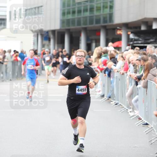 12.06.2026 - Holstenköstenlauf Andreas Tolksdorf http://msf.ph/oto/9744533 12.06.2026 17:55:01 Laufen 4455 meine-sportfotos.de