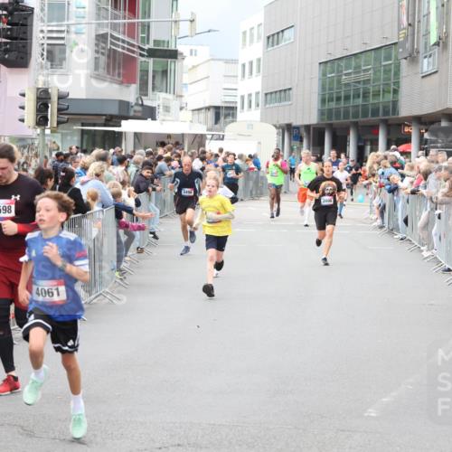 12.06.2026 - Holstenköstenlauf Andreas Tolksdorf http://msf.ph/oto/9744594 12.06.2026 17:55:49 Laufen 4598, 4061, 3496, 3606 meine-sportfotos.de