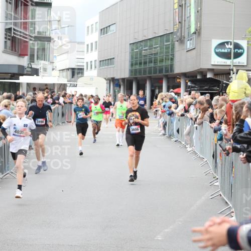 12.06.2026 - Holstenköstenlauf Andreas Tolksdorf http://msf.ph/oto/9744600 12.06.2026 17:55:51 Laufen 4011, 4035, 3496, 4674, 4204, 3606 meine-sportfotos.de