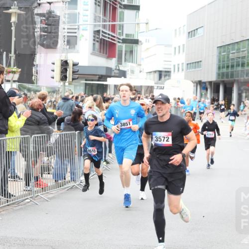 12.06.2026 - Holstenköstenlauf Andreas Tolksdorf http://msf.ph/oto/9744623 12.06.2026 17:56:05 Laufen 26, 4510, 3851, 4264, 3572 meine-sportfotos.de
