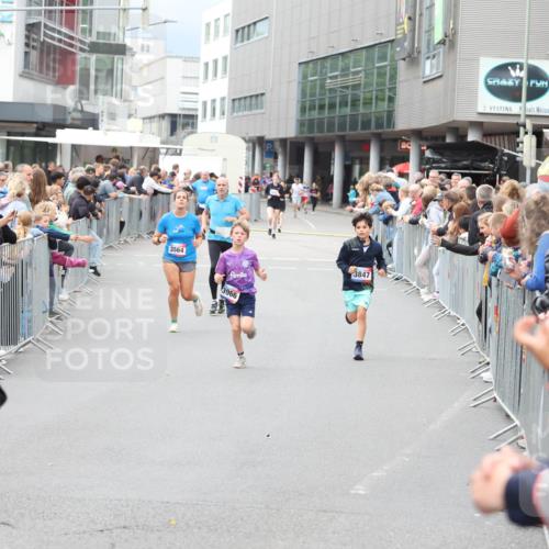 12.06.2026 - Holstenköstenlauf Andreas Tolksdorf http://msf.ph/oto/9744633 12.06.2026 17:56:10 Laufen 4264, 3564, 3966, 3847 meine-sportfotos.de