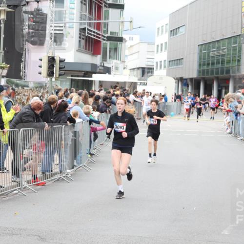 12.06.2026 - Holstenköstenlauf Andreas Tolksdorf http://msf.ph/oto/9744647 12.06.2026 17:56:20 Laufen 3093, 3701 meine-sportfotos.de