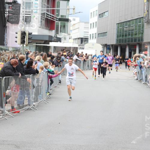 12.06.2026 - Holstenköstenlauf Andreas Tolksdorf http://msf.ph/oto/9744653 12.06.2026 17:56:25 Laufen 3345 meine-sportfotos.de