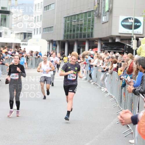 12.06.2026 - Holstenköstenlauf Andreas Tolksdorf http://msf.ph/oto/9744738 12.06.2026 17:57:37 Laufen 3794, 4839 meine-sportfotos.de