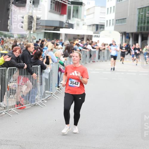 12.06.2026 - Holstenköstenlauf Andreas Tolksdorf http://msf.ph/oto/9744766 12.06.2026 17:58:01 Laufen 3542 meine-sportfotos.de