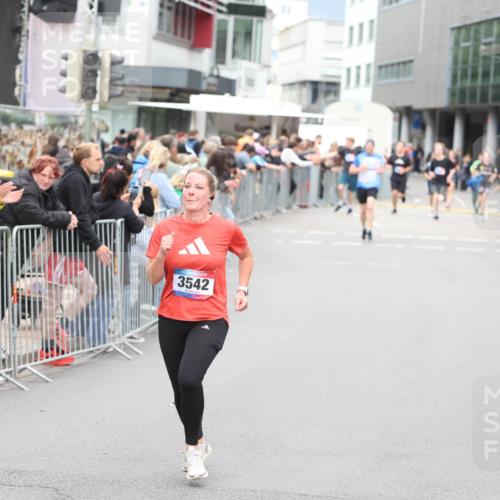 12.06.2026 - Holstenköstenlauf Andreas Tolksdorf http://msf.ph/oto/9744767 12.06.2026 17:58:01 Laufen 3542 meine-sportfotos.de