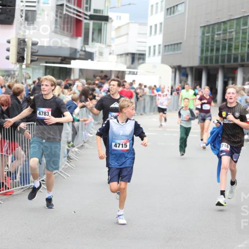 12.06.2026 - Holstenköstenlauf Andreas Tolksdorf http://msf.ph/oto/9744775 12.06.2026 17:58:11 Laufen 4783, 11, 716, 4715 meine-sportfotos.de