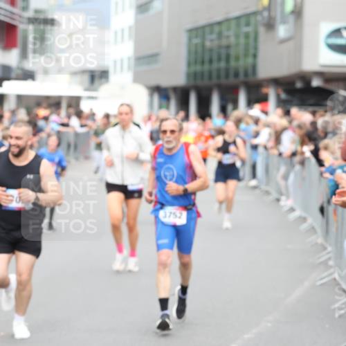 12.06.2026 - Holstenköstenlauf Andreas Tolksdorf http://msf.ph/oto/9744822 12.06.2026 17:58:44 Laufen 3752 meine-sportfotos.de