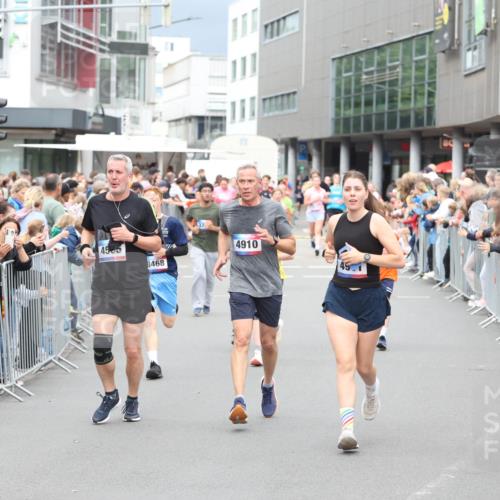 12.06.2026 - Holstenköstenlauf Andreas Tolksdorf http://msf.ph/oto/9744829 12.06.2026 17:58:47 Laufen 455, 8468, 4910 meine-sportfotos.de