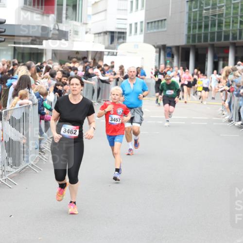 12.06.2026 - Holstenköstenlauf Andreas Tolksdorf http://msf.ph/oto/9744882 12.06.2026 17:59:26 Laufen 3462, 3457 meine-sportfotos.de