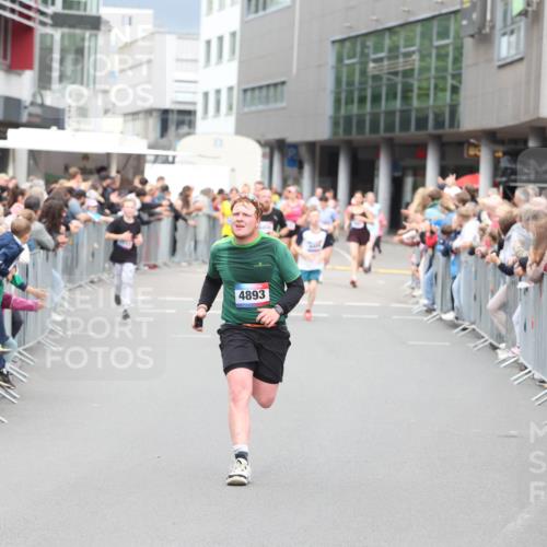 12.06.2026 - Holstenköstenlauf Andreas Tolksdorf http://msf.ph/oto/9744888 12.06.2026 17:59:30 Laufen 4893 meine-sportfotos.de