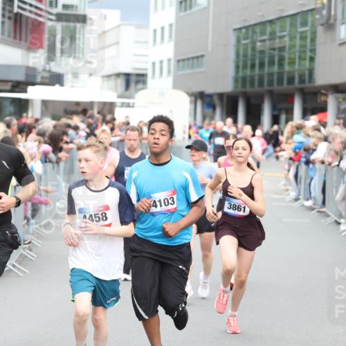 12.06.2026 - Holstenköstenlauf Andreas Tolksdorf http://msf.ph/oto/9744898 12.06.2026 17:59:38 Laufen 1459, 4458, 4103, 3861 meine-sportfotos.de