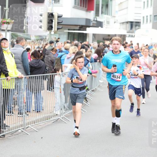 12.06.2026 - Holstenköstenlauf Andreas Tolksdorf http://msf.ph/oto/9744913 12.06.2026 17:59:50 Laufen 3644, 4045, 4534, 43, 31, 120 meine-sportfotos.de