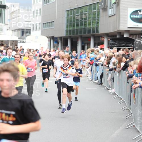 12.06.2026 - Holstenköstenlauf Andreas Tolksdorf http://msf.ph/oto/9744920 12.06.2026 17:59:58 Laufen 3565, 4681, 3331, 26 meine-sportfotos.de