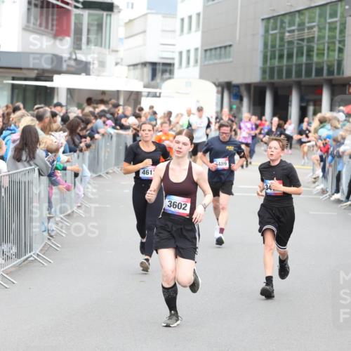 12.06.2026 - Holstenköstenlauf Andreas Tolksdorf http://msf.ph/oto/9744961 12.06.2026 18:00:34 Laufen 461, 3602, 489, 34 meine-sportfotos.de