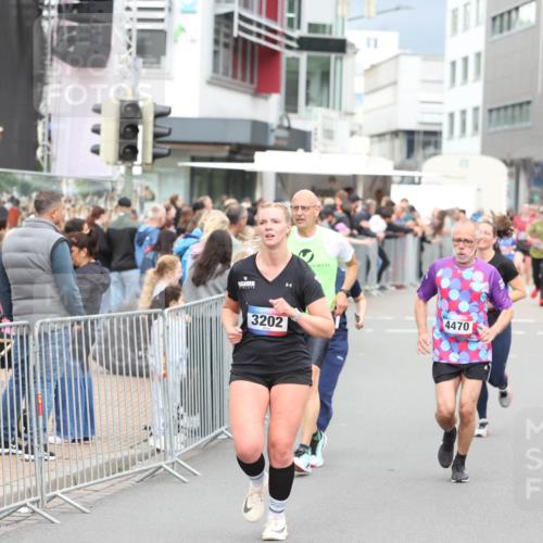 12.06.2026 - Holstenköstenlauf Andreas Tolksdorf http://msf.ph/oto/9744978 12.06.2026 18:00:46 Laufen 3202, 4470, 4479 meine-sportfotos.de