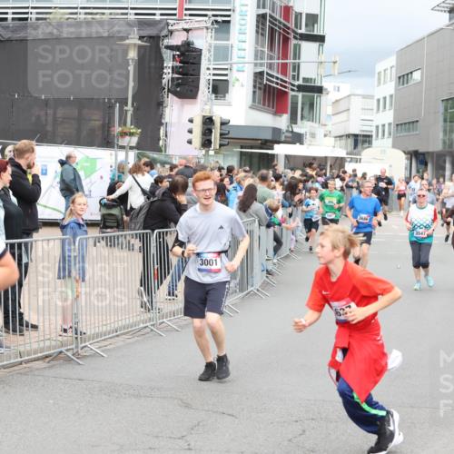 12.06.2026 - Holstenköstenlauf Andreas Tolksdorf http://msf.ph/oto/9745065 12.06.2026 18:01:48 Laufen 4885, 10, 3001 meine-sportfotos.de