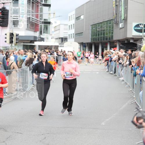 12.06.2026 - Holstenköstenlauf Andreas Tolksdorf http://msf.ph/oto/9745094 12.06.2026 18:02:12 Laufen 15, 4541, 3234, 3239 meine-sportfotos.de