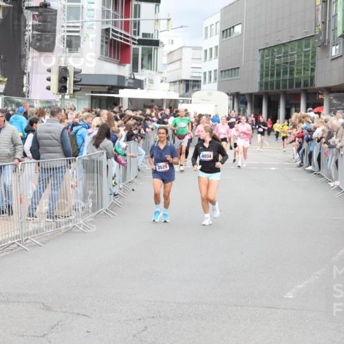 12.06.2026 - Holstenköstenlauf Andreas Tolksdorf http://msf.ph/oto/9745104 12.06.2026 18:02:18 Laufen 3529, 4034 meine-sportfotos.de