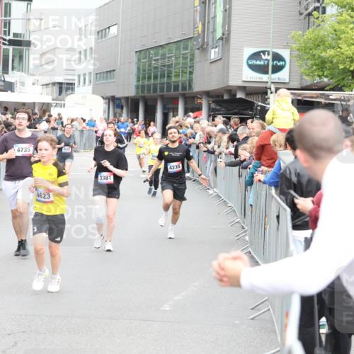 12.06.2026 - Holstenköstenlauf Andreas Tolksdorf http://msf.ph/oto/9745123 12.06.2026 18:02:32 Laufen 4735, 4623, 3381, 4235, 265 meine-sportfotos.de
