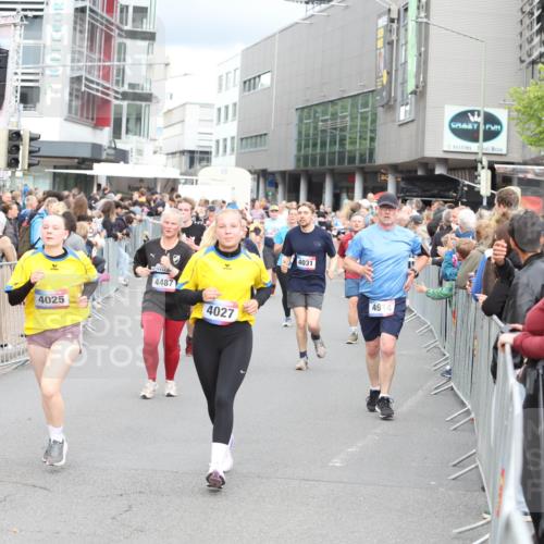 12.06.2026 - Holstenköstenlauf Andreas Tolksdorf http://msf.ph/oto/9745215 12.06.2026 18:03:46 Laufen 4453, 4025, 4487, 4027, 4031, 4914, 1 meine-sportfotos.de