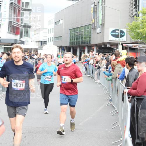 12.06.2026 - Holstenköstenlauf Andreas Tolksdorf http://msf.ph/oto/9745220 12.06.2026 18:03:50 Laufen 4031, 3710, 42 meine-sportfotos.de