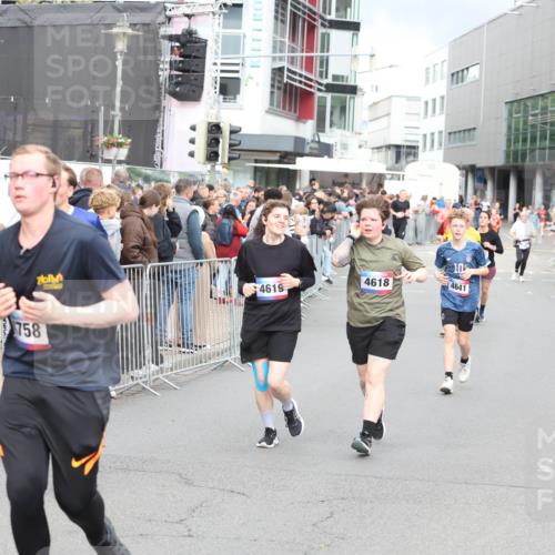 12.06.2026 - Holstenköstenlauf Andreas Tolksdorf http://msf.ph/oto/9745259 12.06.2026 18:04:24 Laufen 758, 10, 4618, 4641, 4619 meine-sportfotos.de