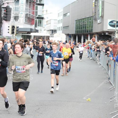 12.06.2026 - Holstenköstenlauf Andreas Tolksdorf http://msf.ph/oto/9745261 12.06.2026 18:04:25 Laufen 4619, 4618, 3743, 4641, 3232 meine-sportfotos.de