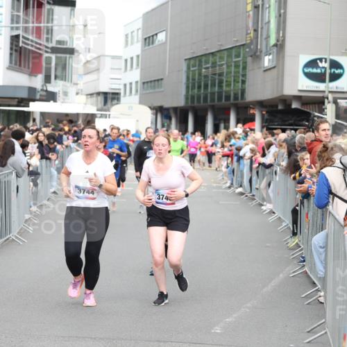 12.06.2026 - Holstenköstenlauf Andreas Tolksdorf http://msf.ph/oto/9745305 12.06.2026 18:05:07 Laufen 3916, 4408, 3744, 374 meine-sportfotos.de