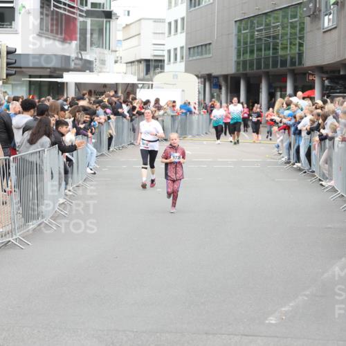 12.06.2026 - Holstenköstenlauf Andreas Tolksdorf http://msf.ph/oto/9745366 12.06.2026 18:06:13 Laufen 3815, 3728 meine-sportfotos.de