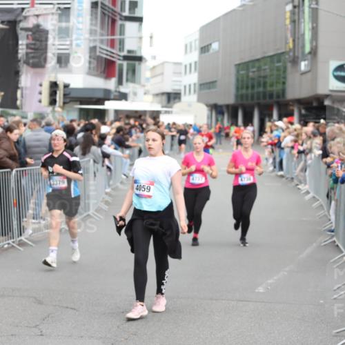 12.06.2026 - Holstenköstenlauf Andreas Tolksdorf http://msf.ph/oto/9745385 12.06.2026 18:06:37 Laufen 3379, 4059, 4736 meine-sportfotos.de