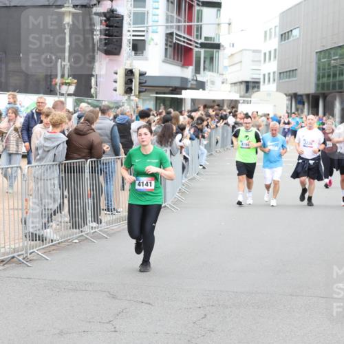 12.06.2026 - Holstenköstenlauf Andreas Tolksdorf http://msf.ph/oto/9745409 12.06.2026 18:07:04 Laufen 4141, 4199, 3226, 3225 meine-sportfotos.de