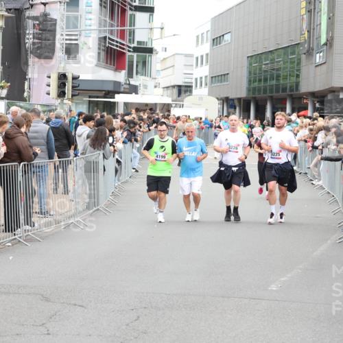 12.06.2026 - Holstenköstenlauf Andreas Tolksdorf http://msf.ph/oto/9745410 12.06.2026 18:07:05 Laufen 4141, 4199, 3226, 3225 meine-sportfotos.de