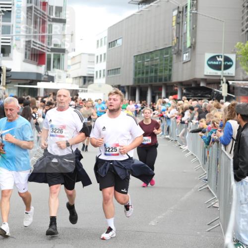 12.06.2026 - Holstenköstenlauf Andreas Tolksdorf http://msf.ph/oto/9745416 12.06.2026 18:07:08 Laufen 4199, 3226, 23, 3225, 941 meine-sportfotos.de