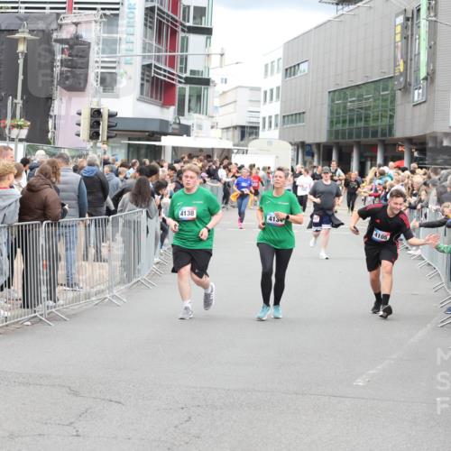 12.06.2026 - Holstenköstenlauf Andreas Tolksdorf http://msf.ph/oto/9745431 12.06.2026 18:07:23 Laufen 4138, 4134, 4105 meine-sportfotos.de