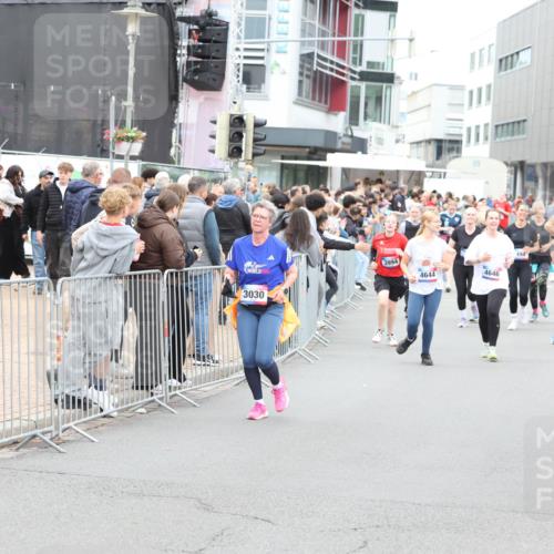12.06.2026 - Holstenköstenlauf Andreas Tolksdorf http://msf.ph/oto/9745439 12.06.2026 18:07:32 Laufen 3030, 3994, 4644, 4646, 494 meine-sportfotos.de