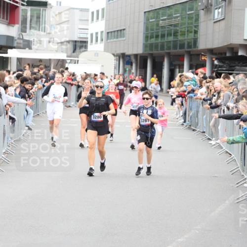 12.06.2026 - Holstenköstenlauf Andreas Tolksdorf http://msf.ph/oto/9745461 12.06.2026 18:07:56 Laufen 4831, 3280, 4325, 3281, 326 meine-sportfotos.de