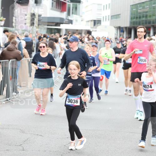 12.06.2026 - Holstenköstenlauf Andreas Tolksdorf http://msf.ph/oto/9745496 12.06.2026 18:08:38 Laufen 4221, 4465, 4697, 3036, 3018, 3035, 4074 meine-sportfotos.de