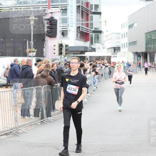 12.06.2026 - Holstenköstenlauf Andreas Tolksdorf http://msf.ph/oto/9745521 12.06.2026 18:09:17 Laufen 26, 4236 meine-sportfotos.de