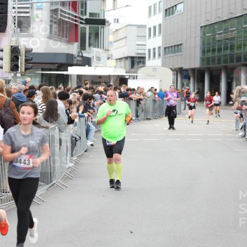 12.06.2026 - Holstenköstenlauf Andreas Tolksdorf http://msf.ph/oto/9745532 12.06.2026 18:09:25 Laufen 4271, 3443 meine-sportfotos.de