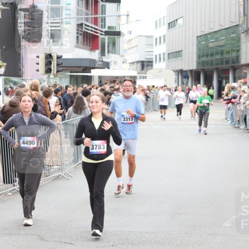 12.06.2026 - Holstenköstenlauf Andreas Tolksdorf http://msf.ph/oto/9745582 12.06.2026 18:11:06 Laufen 4490, 3783, 3313 meine-sportfotos.de