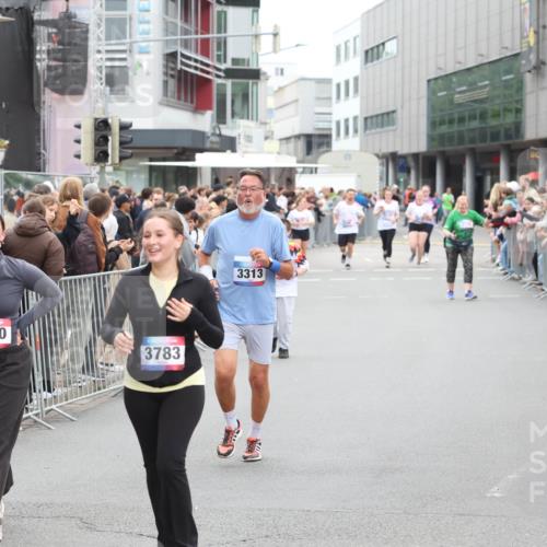 12.06.2026 - Holstenköstenlauf Andreas Tolksdorf http://msf.ph/oto/9745584 12.06.2026 18:11:07 Laufen 4490, 3783, 3313 meine-sportfotos.de